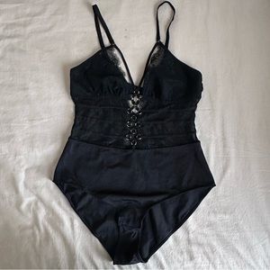 Thistle and Spire bodysuit size medium black